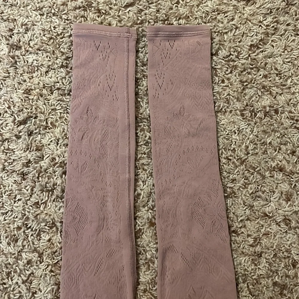 Reveal 25” Size 2 Leggings Purple lululemon - Picture 3 of 4